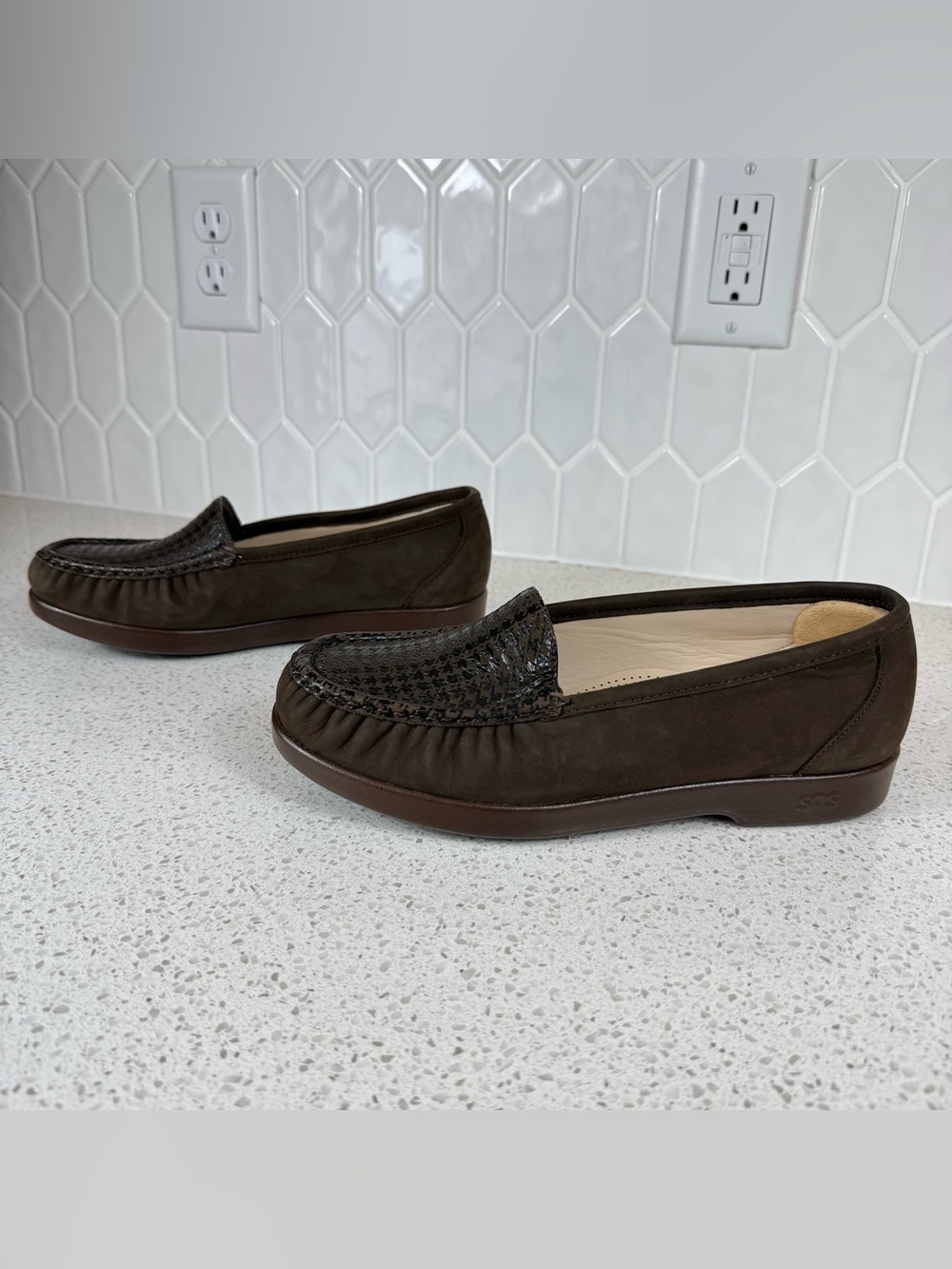 SAS Simplify Everyday Loafer Slip On Brown Soft Leather 8WW Double Wide